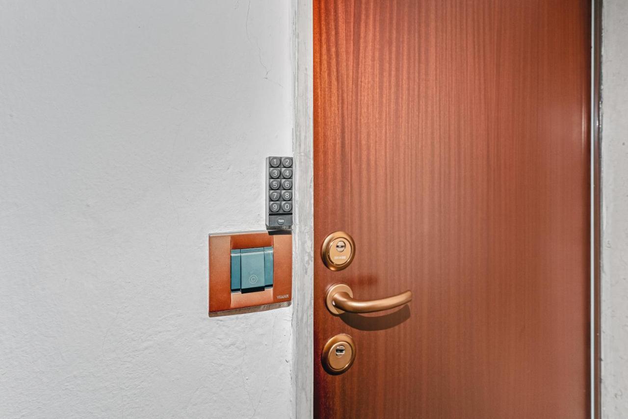 Metro M1 - Smart Home, Fast Free Wifi & Netflix Milan Luaran gambar
